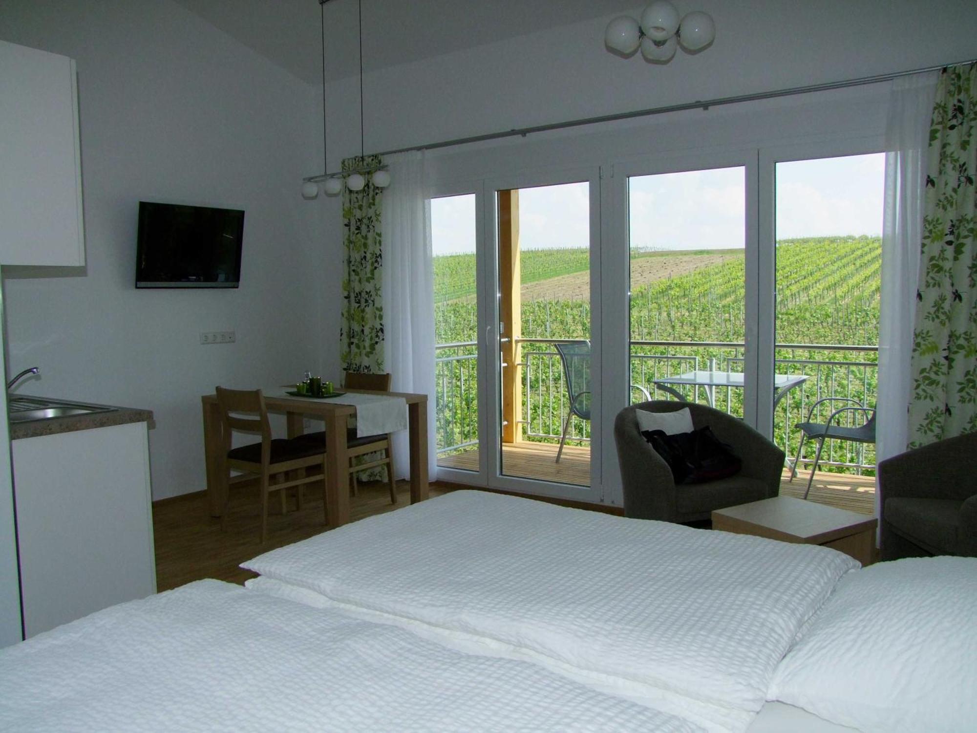 Apartmán Winzerhof Schmid Schwaigern Exteriér fotografie